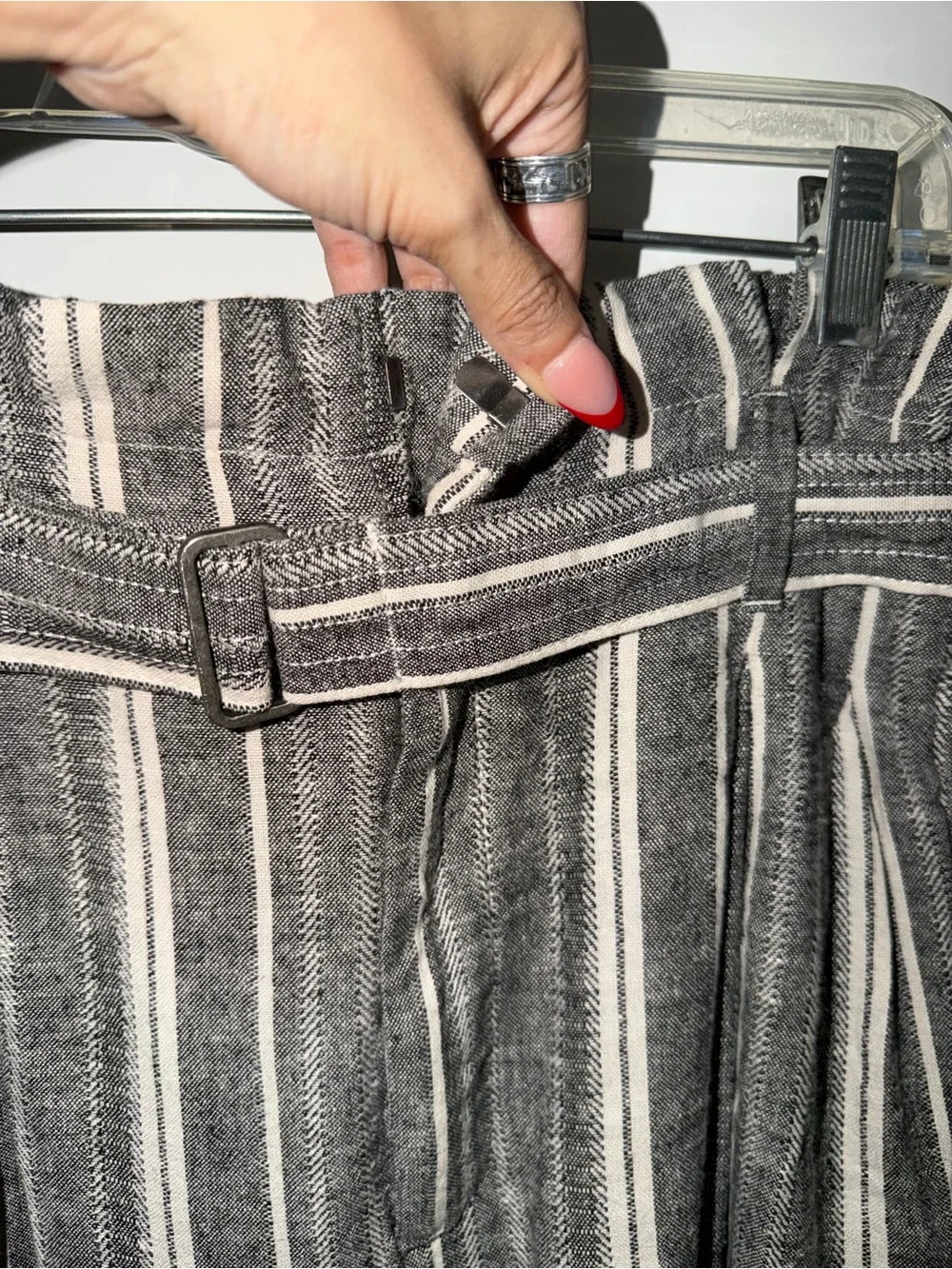 Banana Republic Paperbag Waist Wide Leg Linen Blend Pants Size 10 Gray Stripe